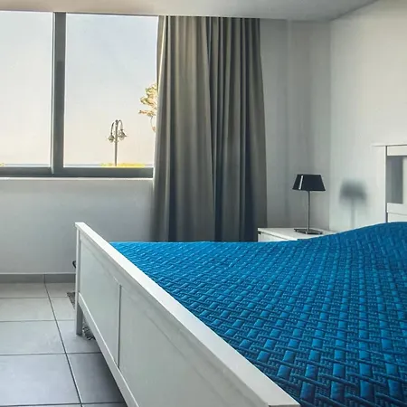 Blue & * コス・タウン